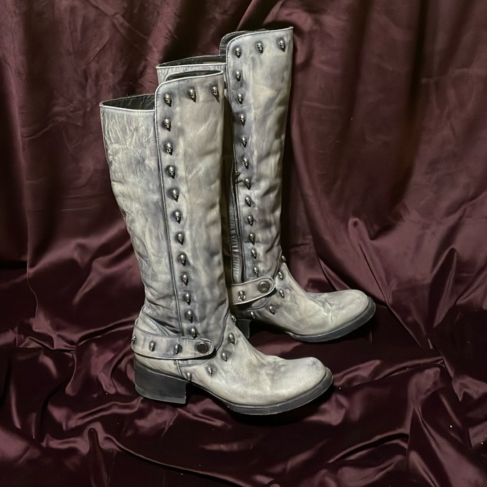 Old gringo skull boots!